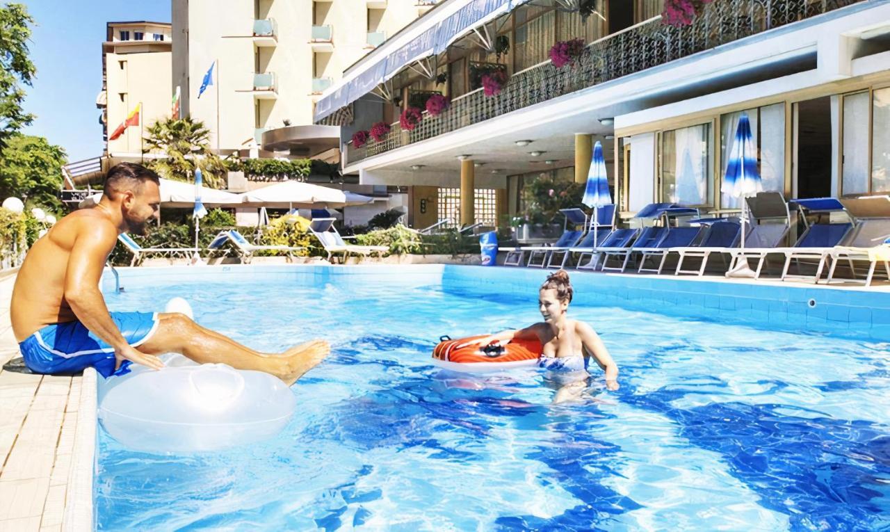 Hotel Royal-Spiaggia Gatteo a Mare Exterior foto